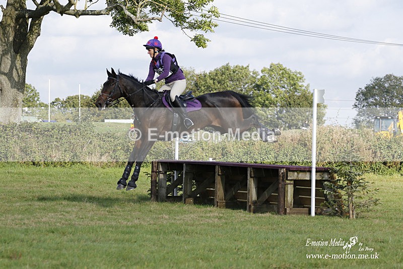  WWHT 171021 3530 - Intermediate Pairs (0.90m)  17/10/21