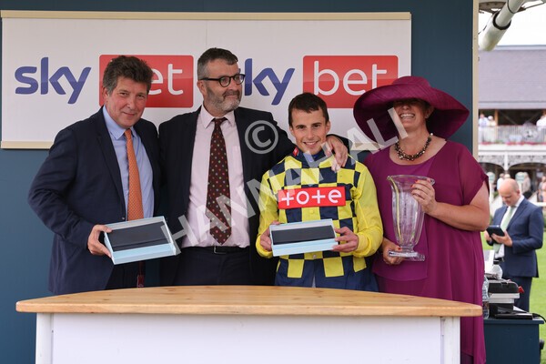 yr17082022r5-82 - Race 5 4.10pm Sky Bet Stayers Stakes