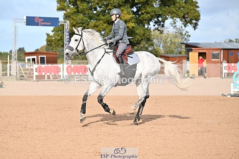 251005-101729-02717 - Cls 15 Foxhunter and 1.20m