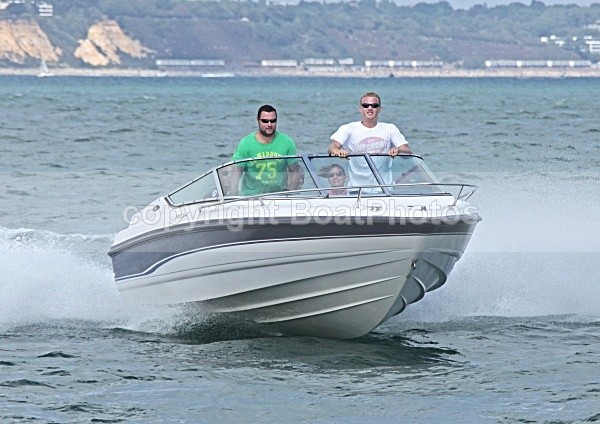 090823 CHAPARRAL 1950 SPORT IMG_2032 - Motorboats - Open