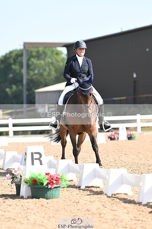 250816-102602-03370 - 064-Kellie.HutchingsTawstock.Finale