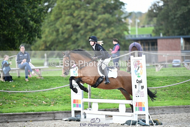 251004A-151122-01714 - Classes 8 & 9 70cm