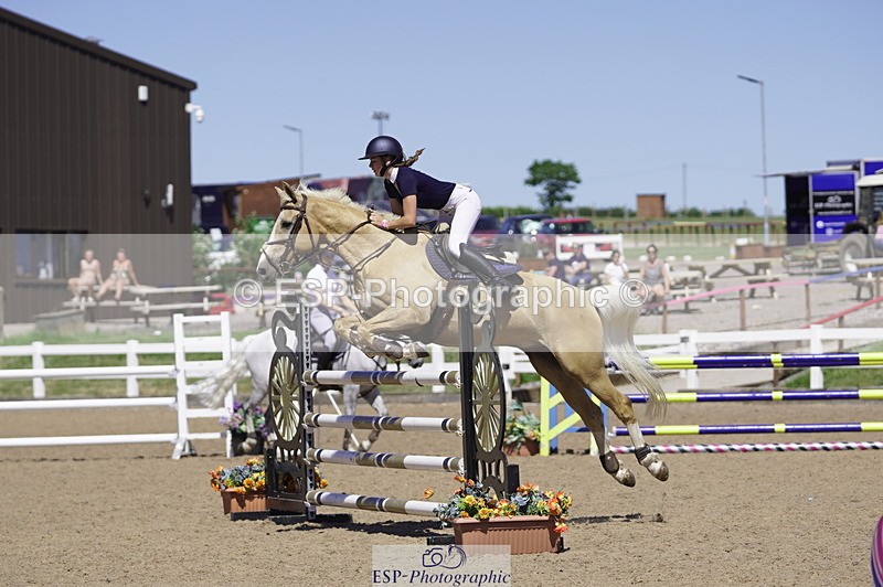 230624A-152324-02214 - Cls 26 Pony Foxhunter & 1.10m Open