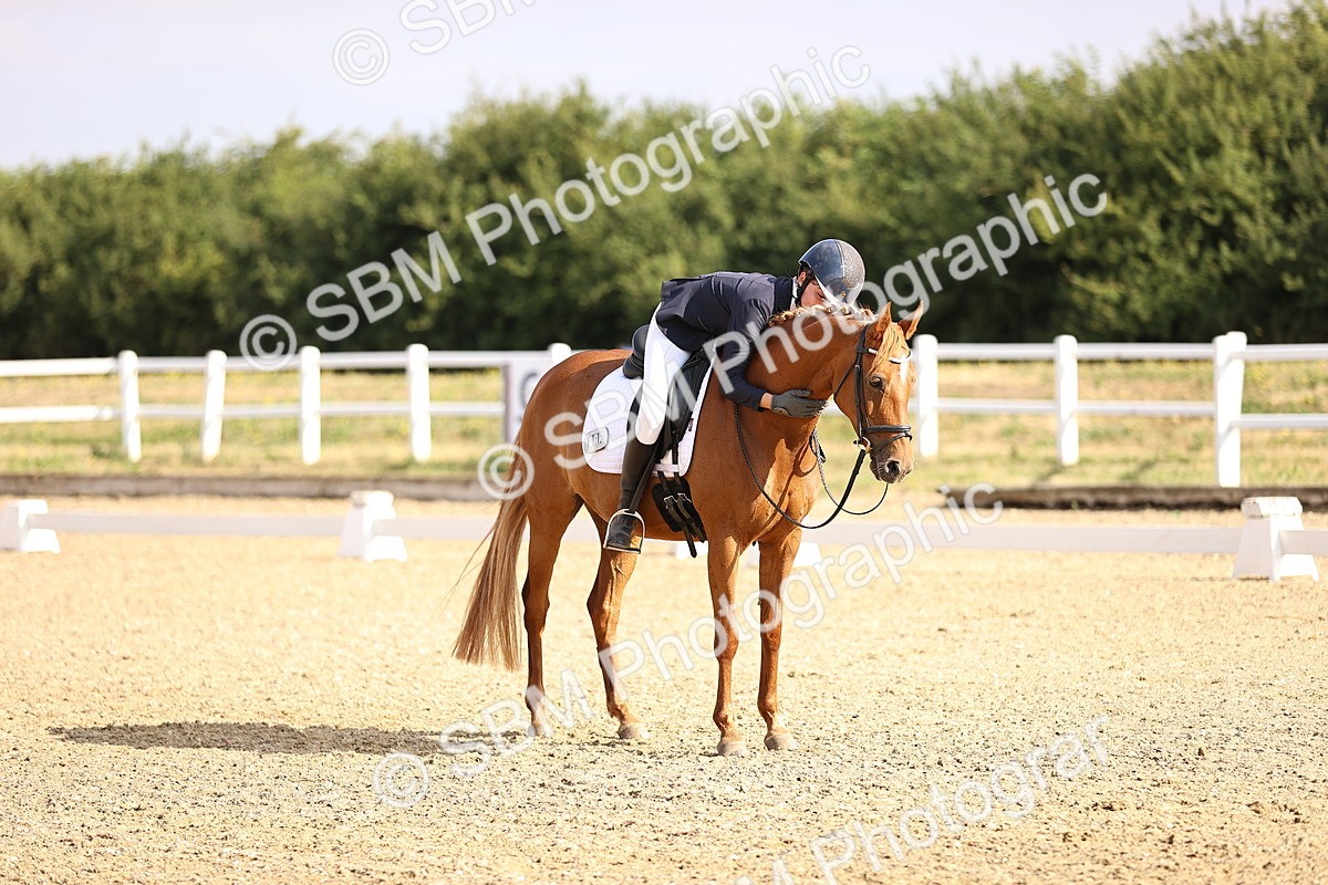 SBM_008495 - Novice 5 - 08.30-9.33