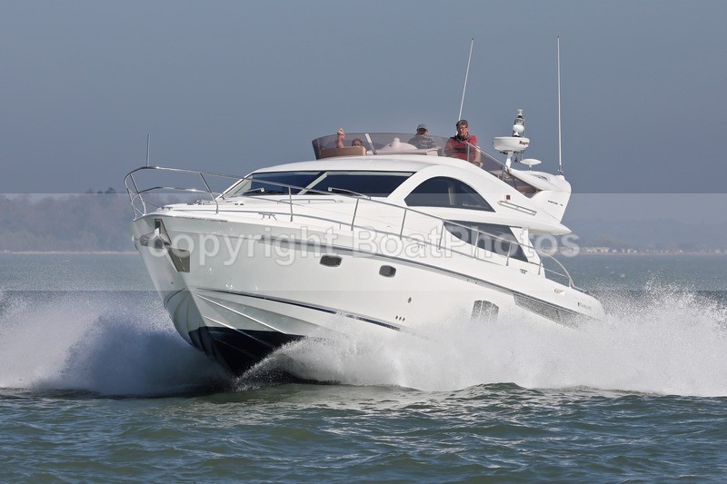 170409 UNNAMED FAIRLINE PHANTOM 48 1Y3A0709 - Flybridge Cruisers