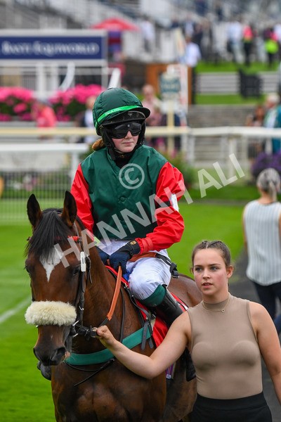 100923-Pony Race 2-0202 - Pony Race 2 12.45 The Dragon (TV and Film) Studios Pony Race 148cm & Under