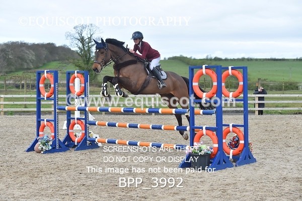 BPP_3992 - CLASS 4 Senior Newcomers/ 1.10m Open