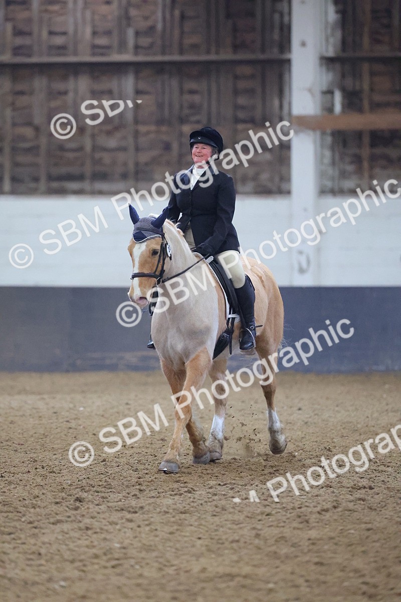 SBM_003098 - Class 9-10 - MQ U21 Open Novice 1