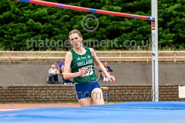 Sen25SAT-913547 - Field Female Set Two