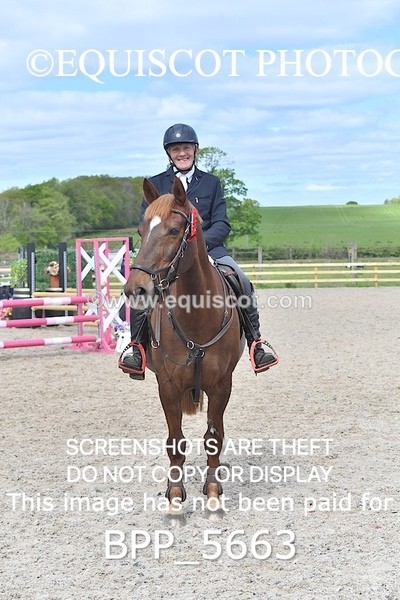 BPP_5663 - CLASS 24 SUN Senior BritiNovice/ 90cm Open