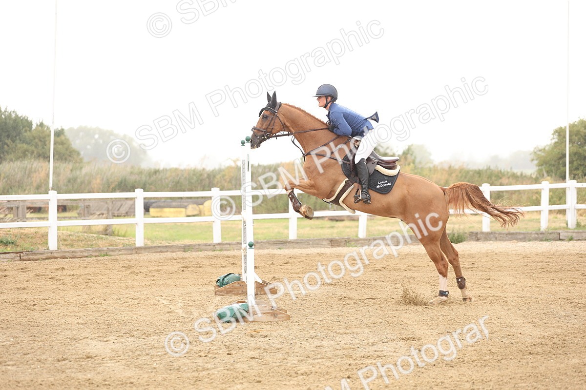 SBM_024111 - Class 6 - Senior Newcomers 1.10m