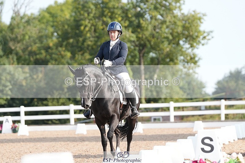 250815-090317-00011 - 004-Amy.CoxPretty.Picture