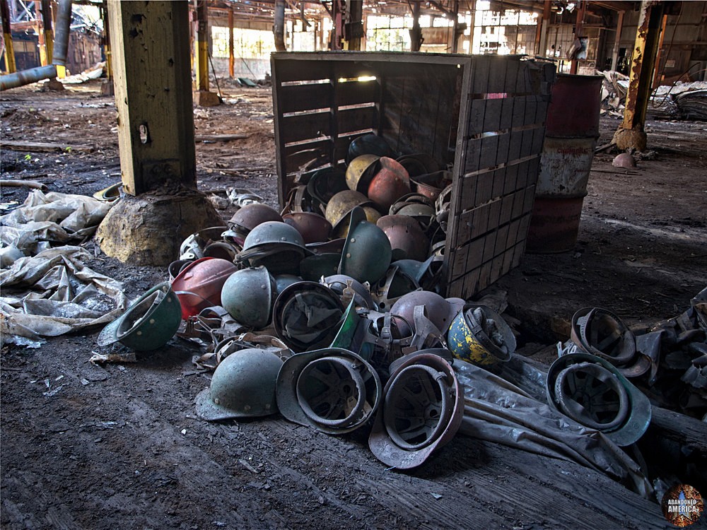 Fort Pitt Casting Co. (McKeesport, PA) | Worker Helmets - Fort Pitt Casting