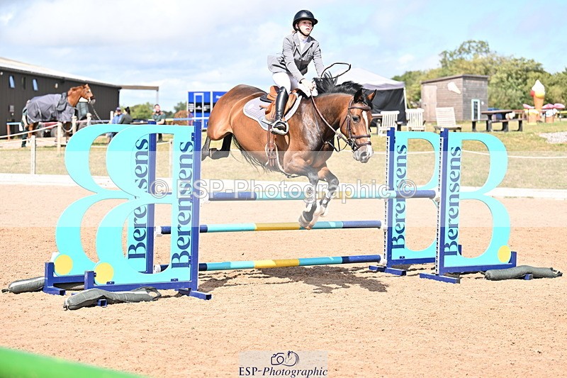 250827B-133456-00599 - Cls 4 Snr Newcomers 1.10m