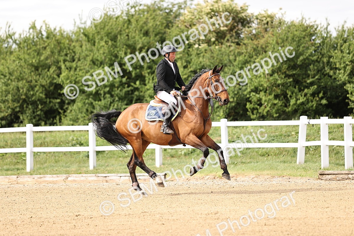 SBM_003498 - Class 13 - Senior Foxhunter - 1.20m