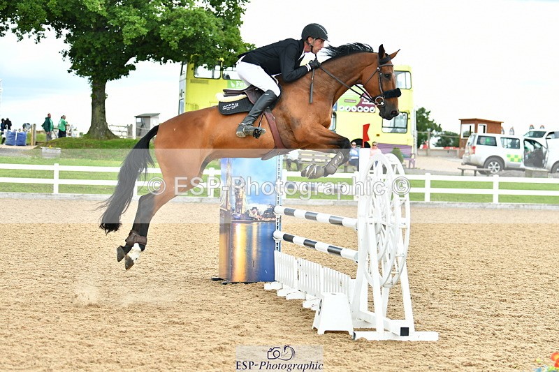 230721A-142858-06928 - Cls 22, 1 Star Gold 1.30m