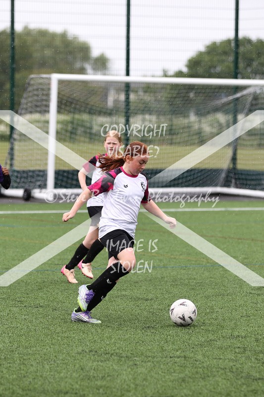 1DX31818 - Sat 6th U12 Girls