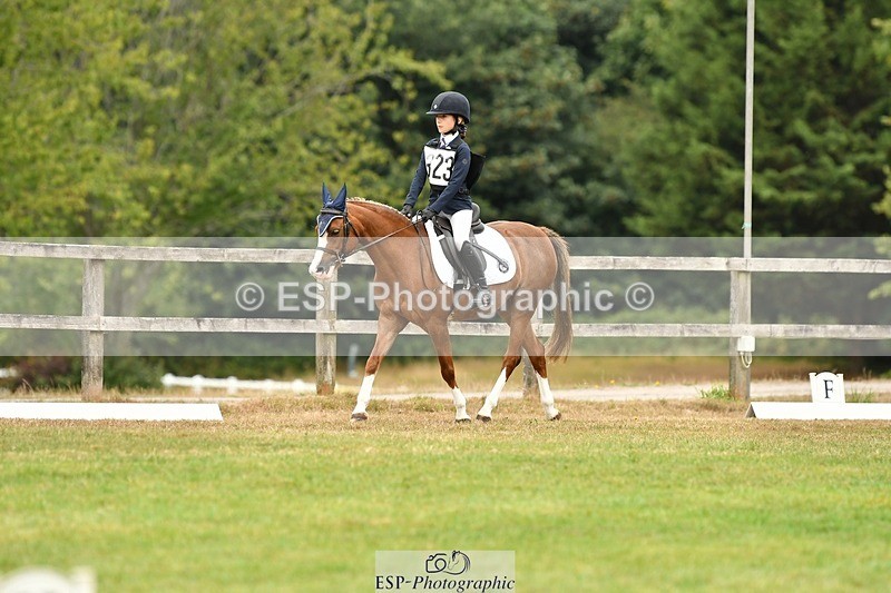 250820A-111101-04912 - 11am to 12