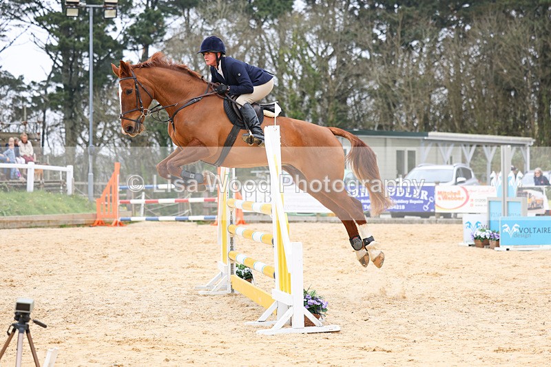 3E7A7610 - Class 8: Senior Newcomers/1.10m open