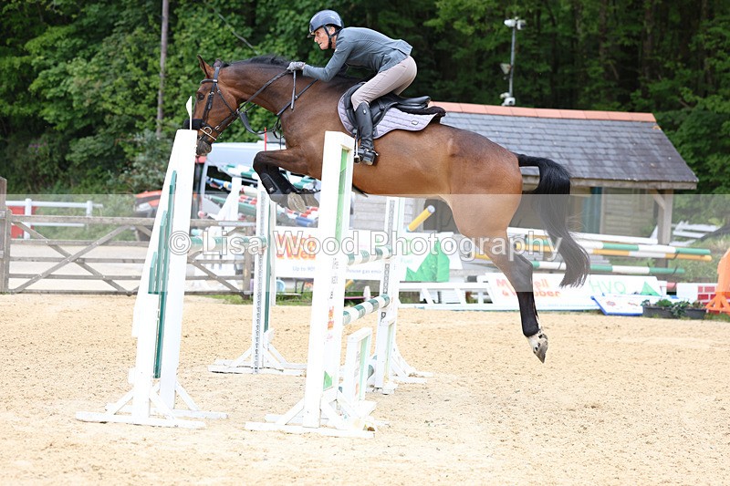 3E7A9363 - Class 8: Senior Newcomers/1.10m open