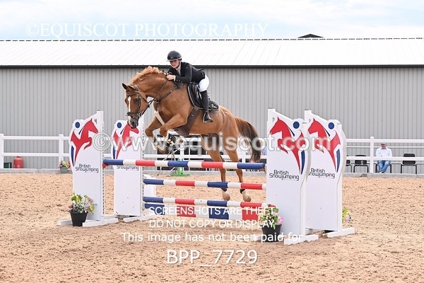 BPP_7729 - CLASS 16 FRI GFS Saddles Senior Newcomers/1.10m Open
