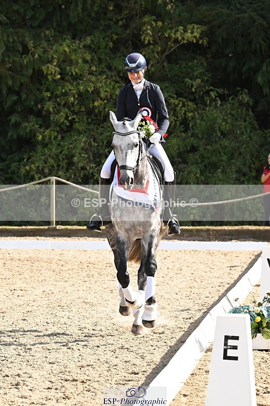 250808A-170102-02195 - Novice GOLD Presentations