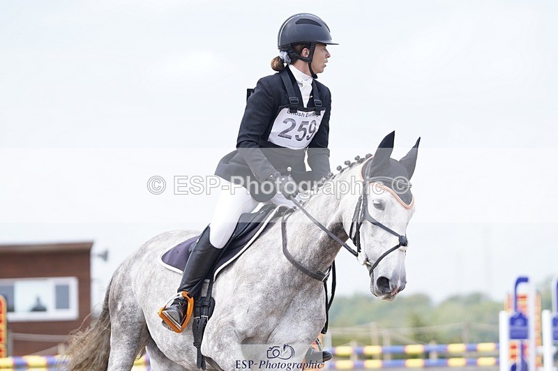 240831A-132332-03317 - 259-Lucy.Coker-QUEEN.RUBIE