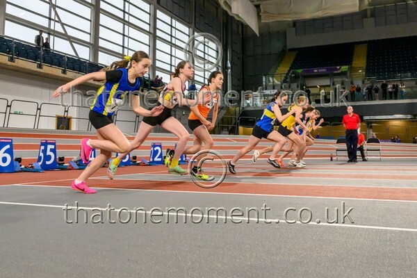 AgeInd25SUN-923335 - Track Female Set One