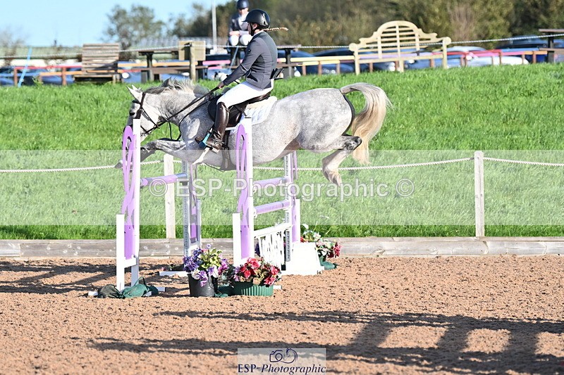 231015A-094653-07047 - Cls 28 Newcomers & 1.10m Open