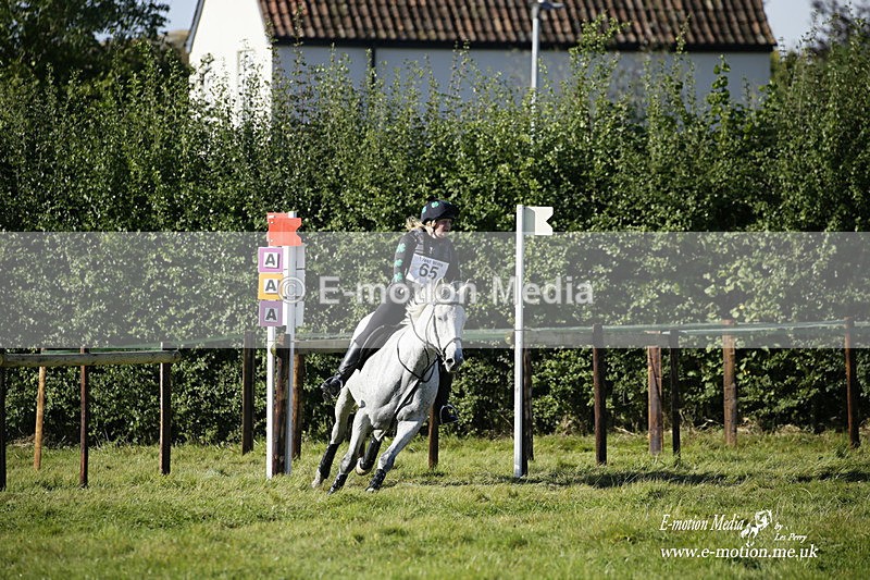  WWHT 031021 702 - WWEC Novice Restricted (0.80m) 18/10/20