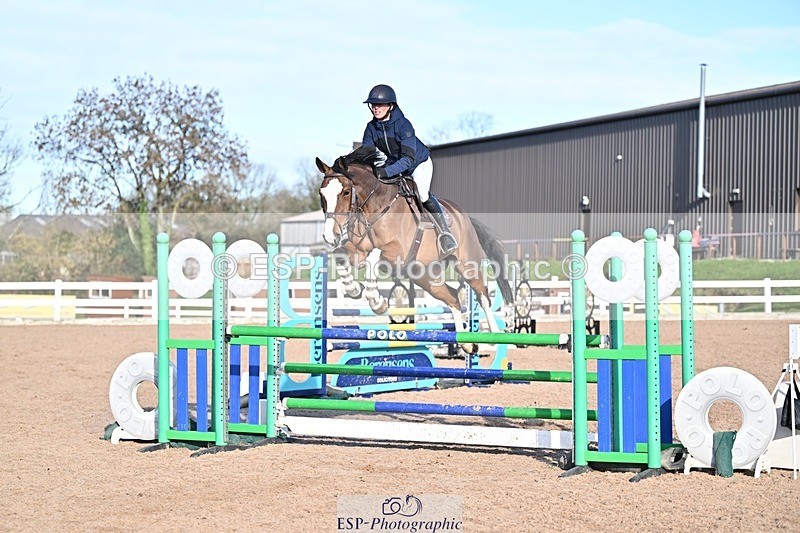 251119-124359-00379 - Cls 4 Newcomers and 1.10m Open