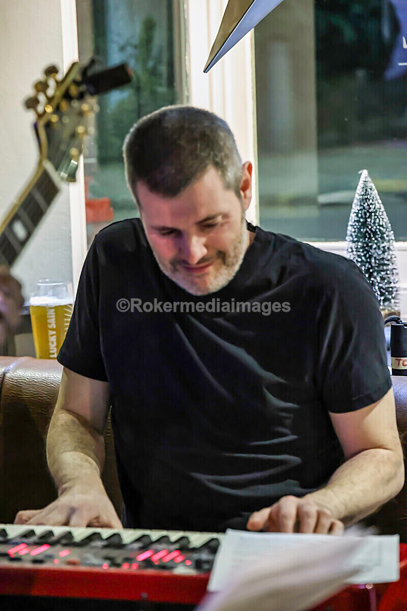 Derek Nash Dec 2025-60 - Derek Nash and Jonny Henderson Trio