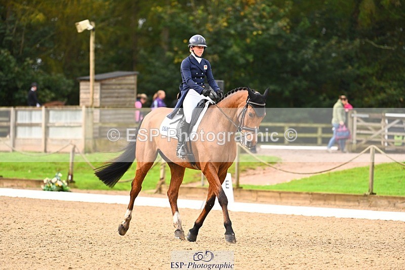 231021-095712-12919 - 330-TRINITY.THANKS.AWFULLY-Imogen.Gloag-DR