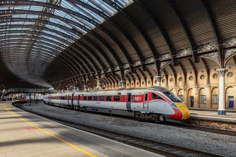 An Azuma morning - Trains of Thought