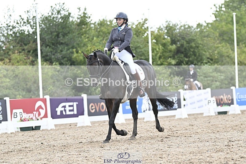 250907-141917-08706 - 102-Laura.MarshallCha.cha.herself