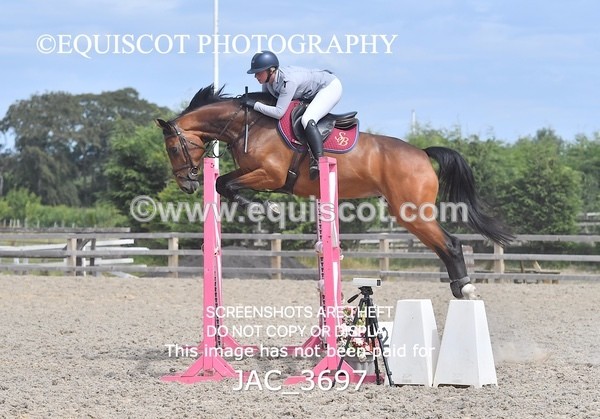 JAC_3697 - CLASS 5  Senior Newcomers/ 1.10m Open