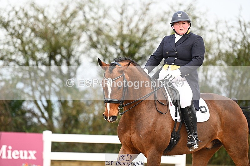 240218A-093951-05192 - 201-Emily.farleigh-Wake.up