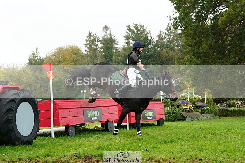 251025A-133136-20629 - F-471-Charlotte.Grant