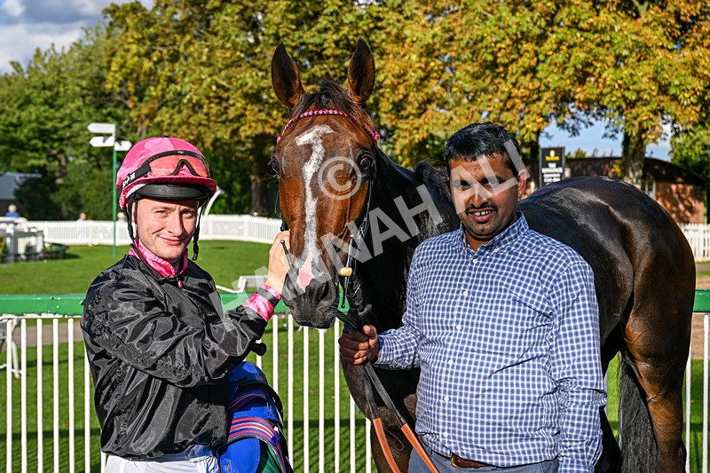 140926-Race 6-Fractional-3323 - Race 6 4.51pm Join Racing TV Today Fillies' Handicap