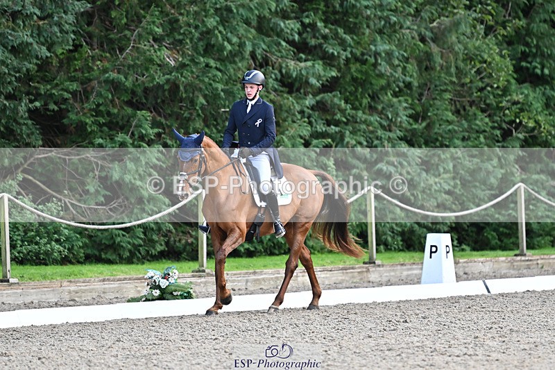 241023-163316-00969 - 017-Louis.Pern-CLASSICTOP.MISS.VIVIENNE