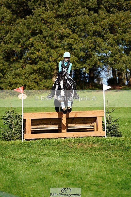 241026-115230-13149 - 387-Kelly.Knockaert-PIPER.II