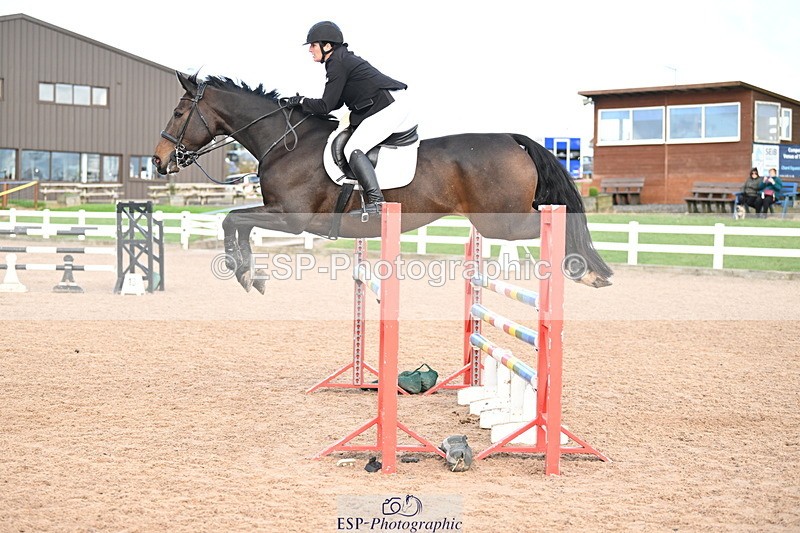 241023A-143753-01089 - Cls 4 Newcomers and 1.10m Open