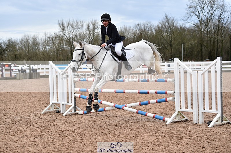 231203A-131030-01290 - Cls 9+10 Children on Horses 1m & 1.10m