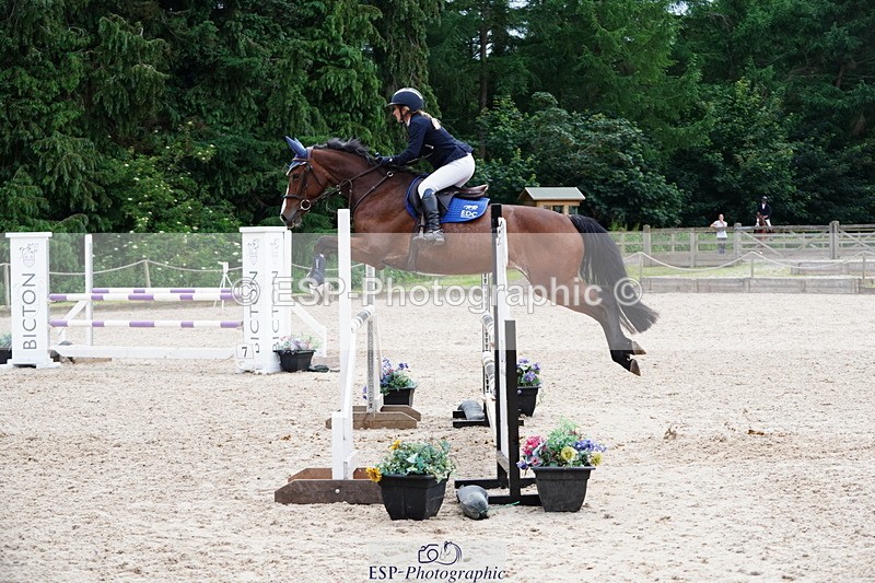 250613A-175058-04300 - Cls 14 1.05m Amateur Quali and Open