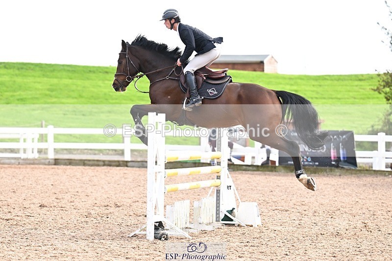 251022-132456-00536 - Cls 4 Snr Newcomers 1.10m