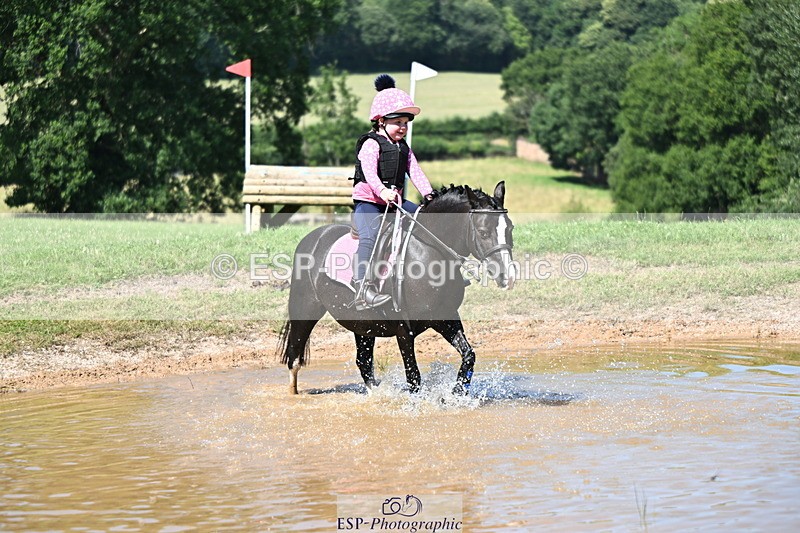 240729B-150221-03028 - Abbie's Group XC