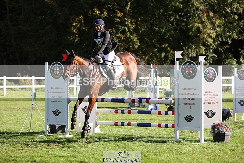 231022-110007-24886 - 650-NAOMIE.VAN.DE.BROUWERSHOEVE-Lara.Salter-TrotUp+SJ