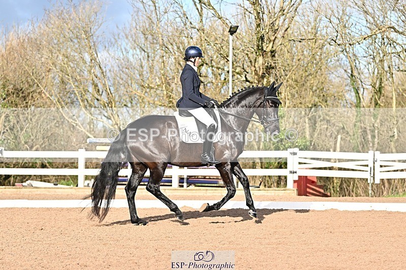 241214-114406-01435 - 151-Elder.Klatzko-Dynasty.Hit