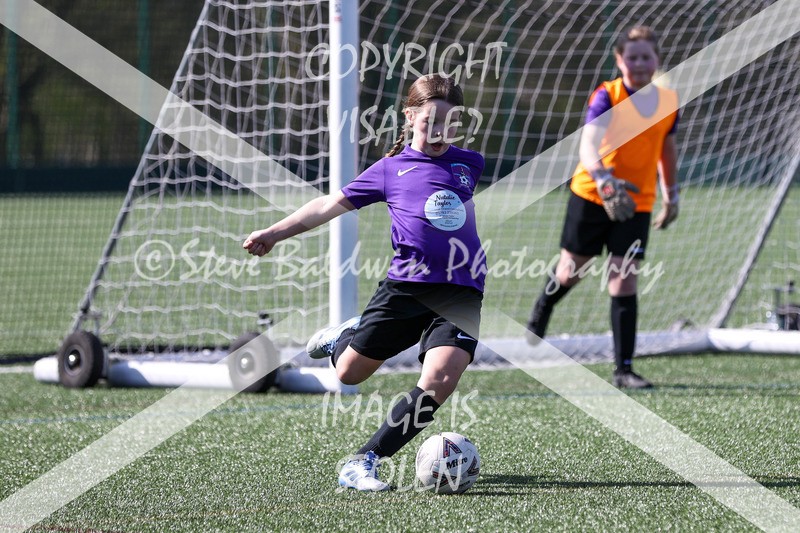 1DX30381 - 2026-03-21 FC Abbey Meads U9 Purple Girls V Stratton Juniors FC U9 Pheonix Girls