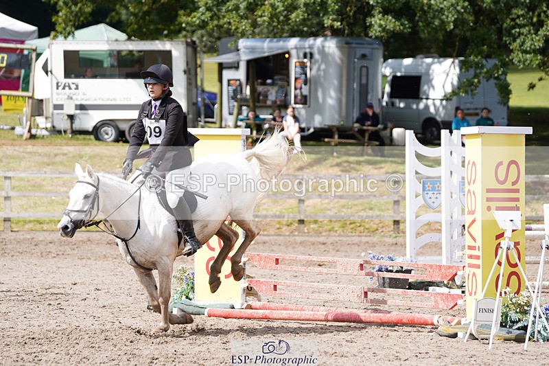 240824X-120648-23844 - 80cm Round 1 12.00 to 13.00